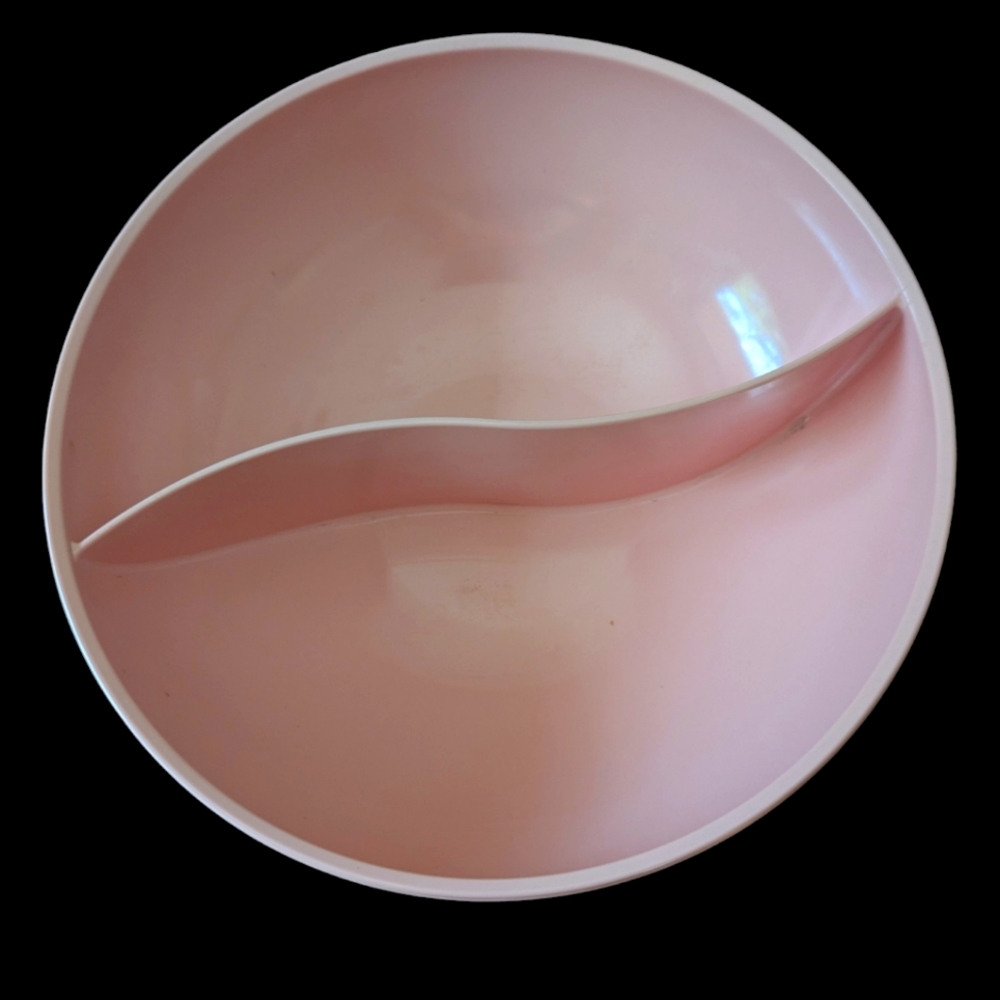 Vintage Westinghouse melamine Ovations divided bowl in light pink